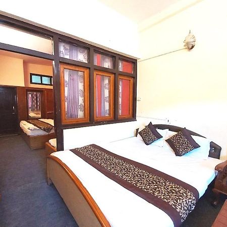 Goroomgo Luxury Stay Mall Road Nainital Εξωτερικό φωτογραφία