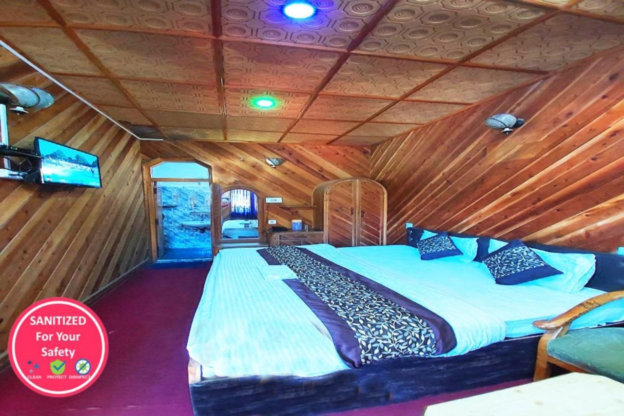 Goroomgo Luxury Stay Mall Road Nainital Εξωτερικό φωτογραφία